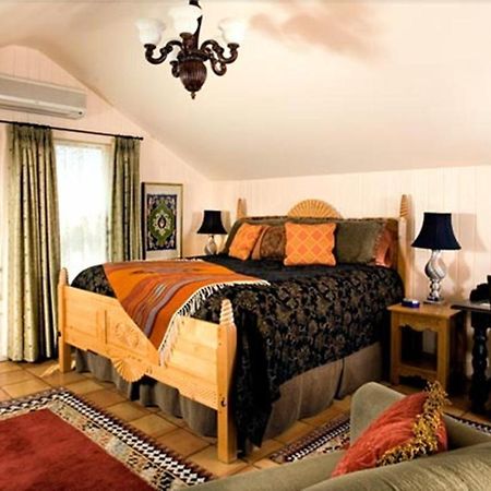 Four Kachinas B&B Inn Санта-Фе Номер фото