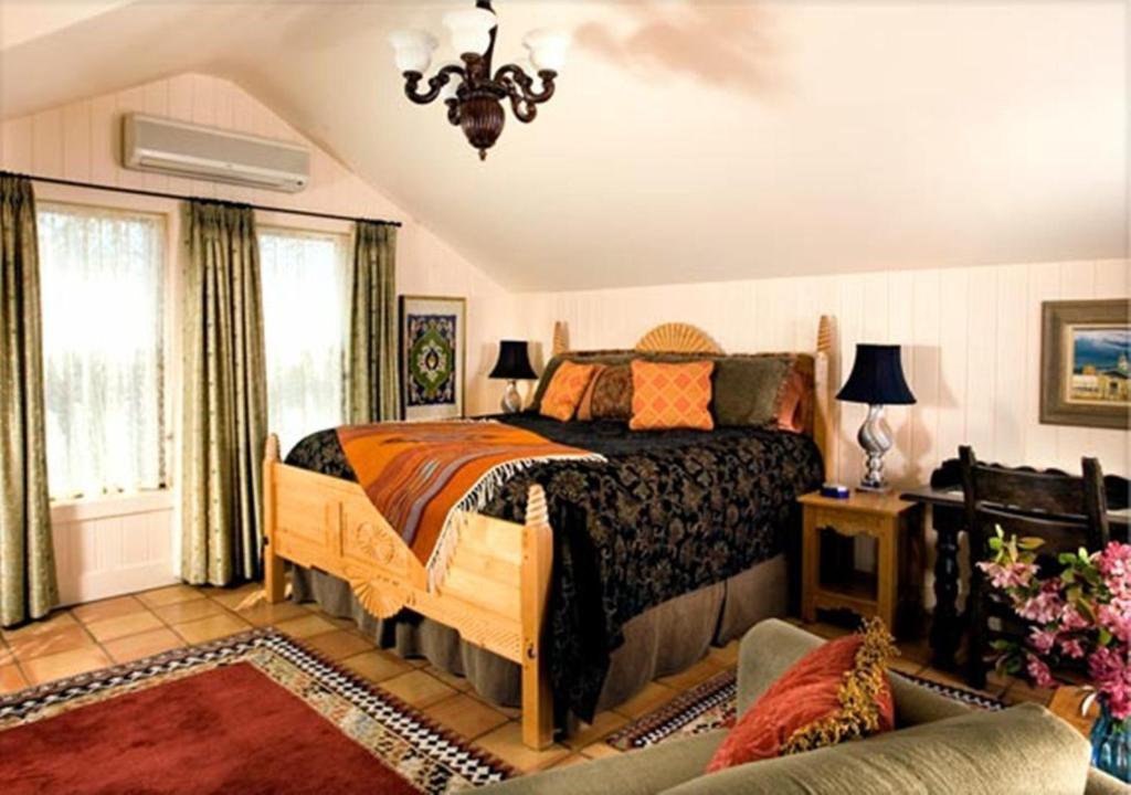 Four Kachinas B&B Inn Санта-Фе Номер фото