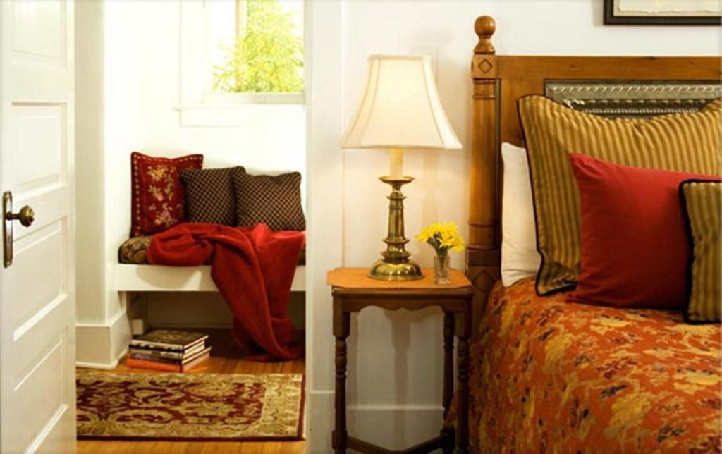 Four Kachinas B&B Inn Санта-Фе Номер фото