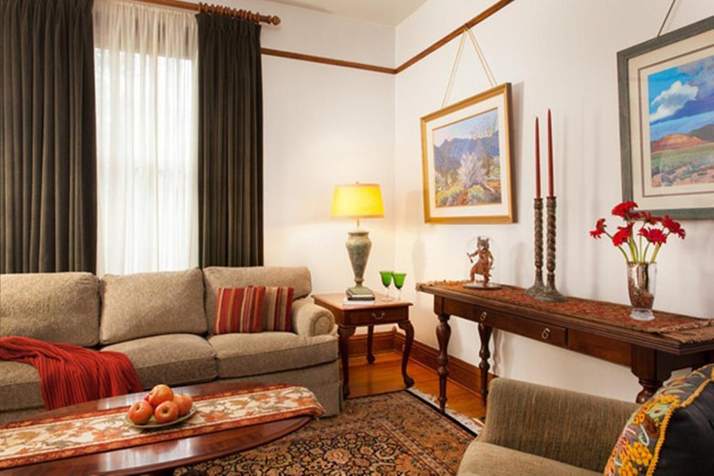 Four Kachinas B&B Inn Санта-Фе Екстер'єр фото