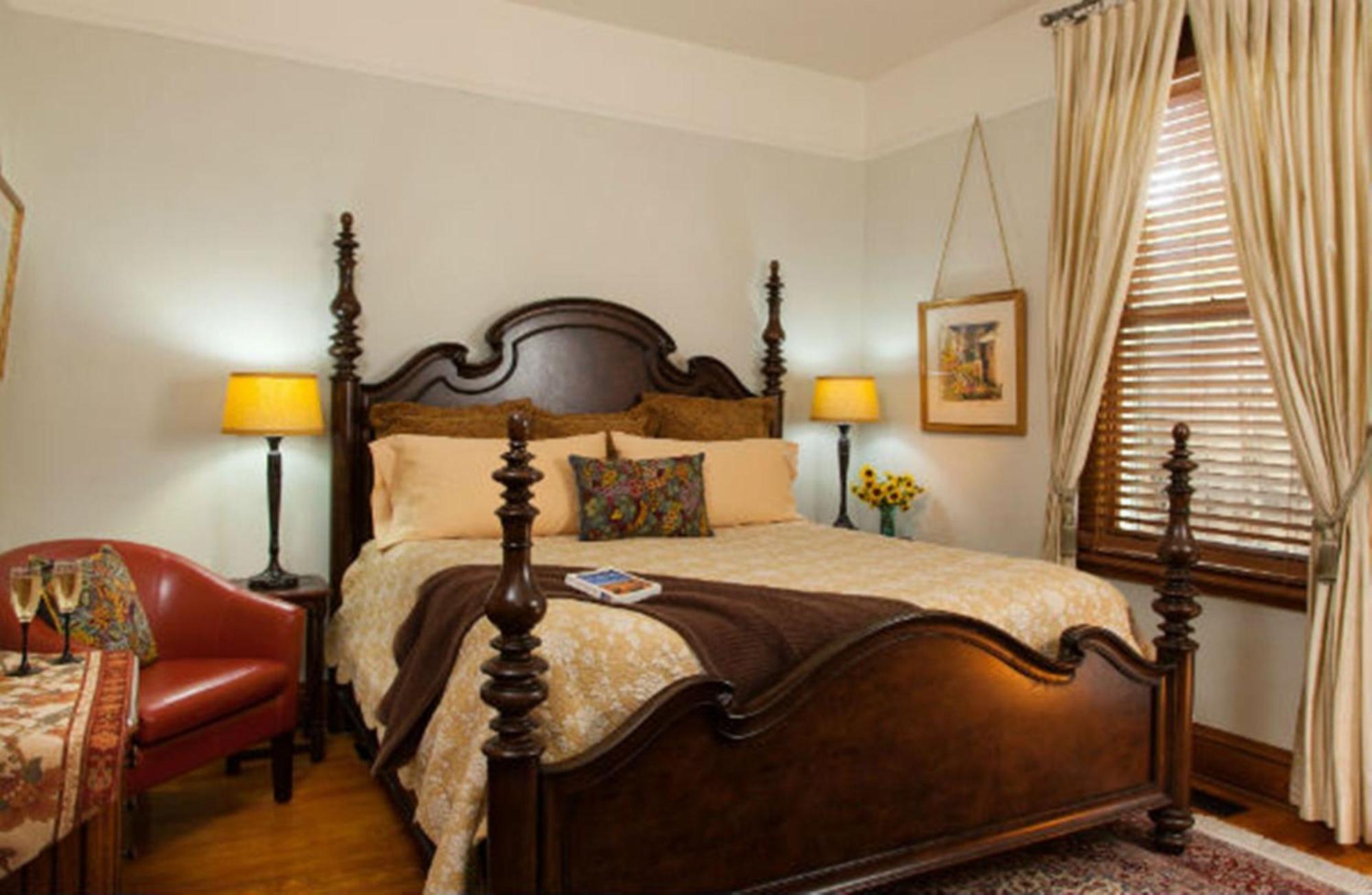 Four Kachinas B&B Inn Санта-Фе Екстер'єр фото