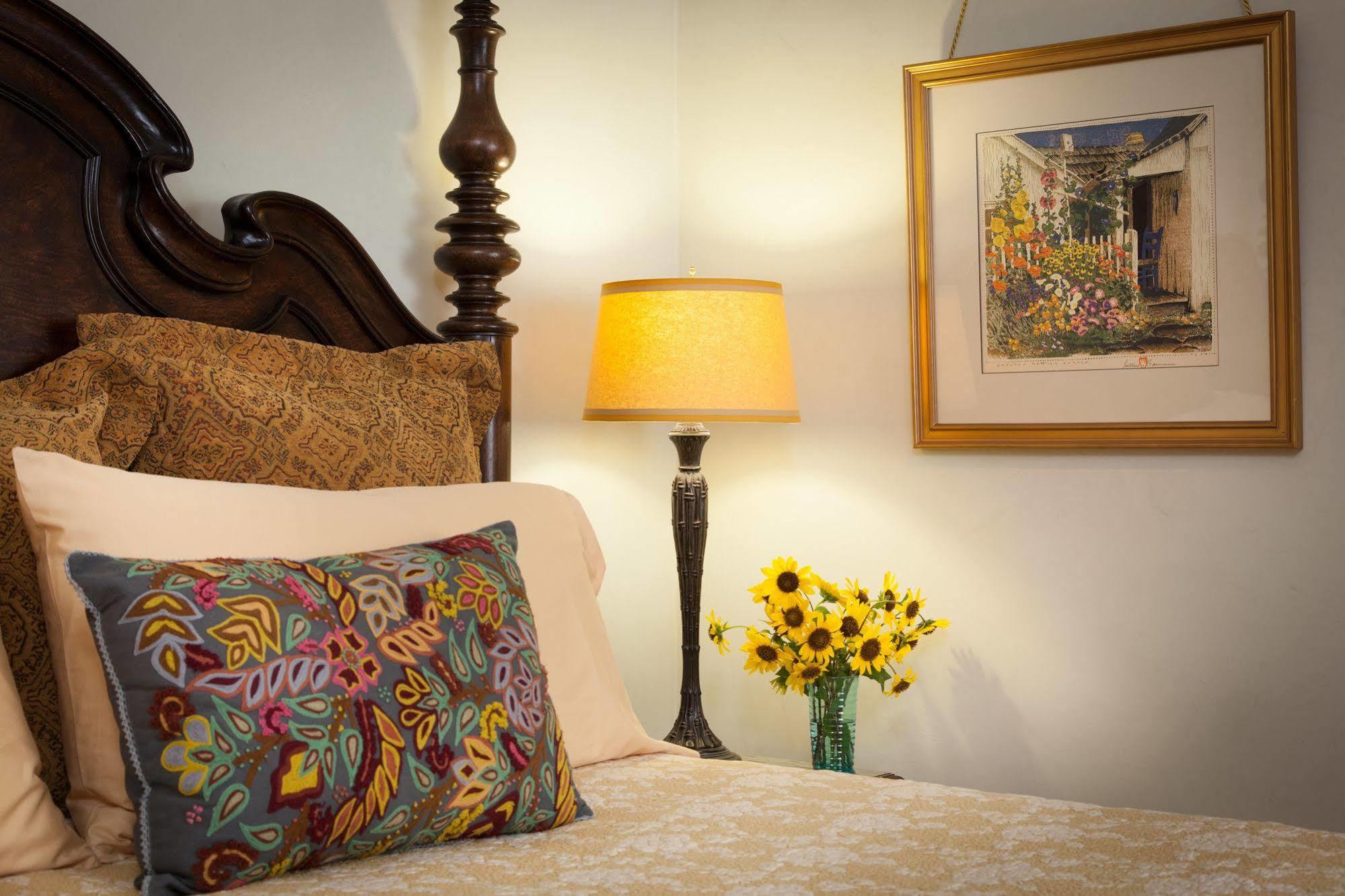 Four Kachinas B&B Inn Санта-Фе Екстер'єр фото
